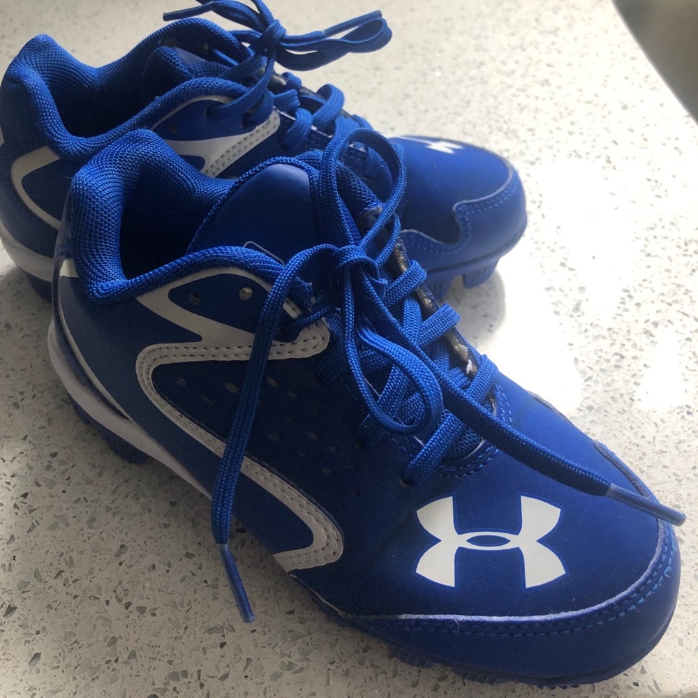 Under Armour cleats size 12 kids